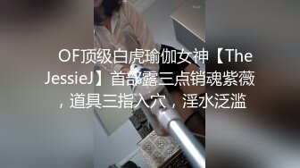 少妇穿制服诱惑我，口爆直接射嘴里吞下去