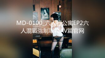  熟女阿姨在家爱爱 被眼镜男无套输出 还是热乎乎的精液射在逼里舒服