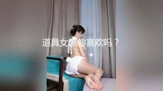 【新速片遞】 爆乳肥臀无毛逼全程露脸极品美女模特精彩大秀直播，跟小哥激情啪啪，口交乳交逼推滑入阴道，激情上位好刺激