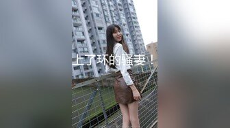 可爱牙套小女友露脸口