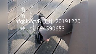 2/24最新 萝莉露脸激情大秀无毛白虎逼道具激情抽插自己爆菊花VIP1196