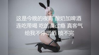 调皮儿子洗手间暗藏摄像头偷窥48岁的无毛B妈妈洗澡